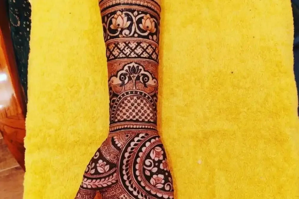 Mehendi services 3